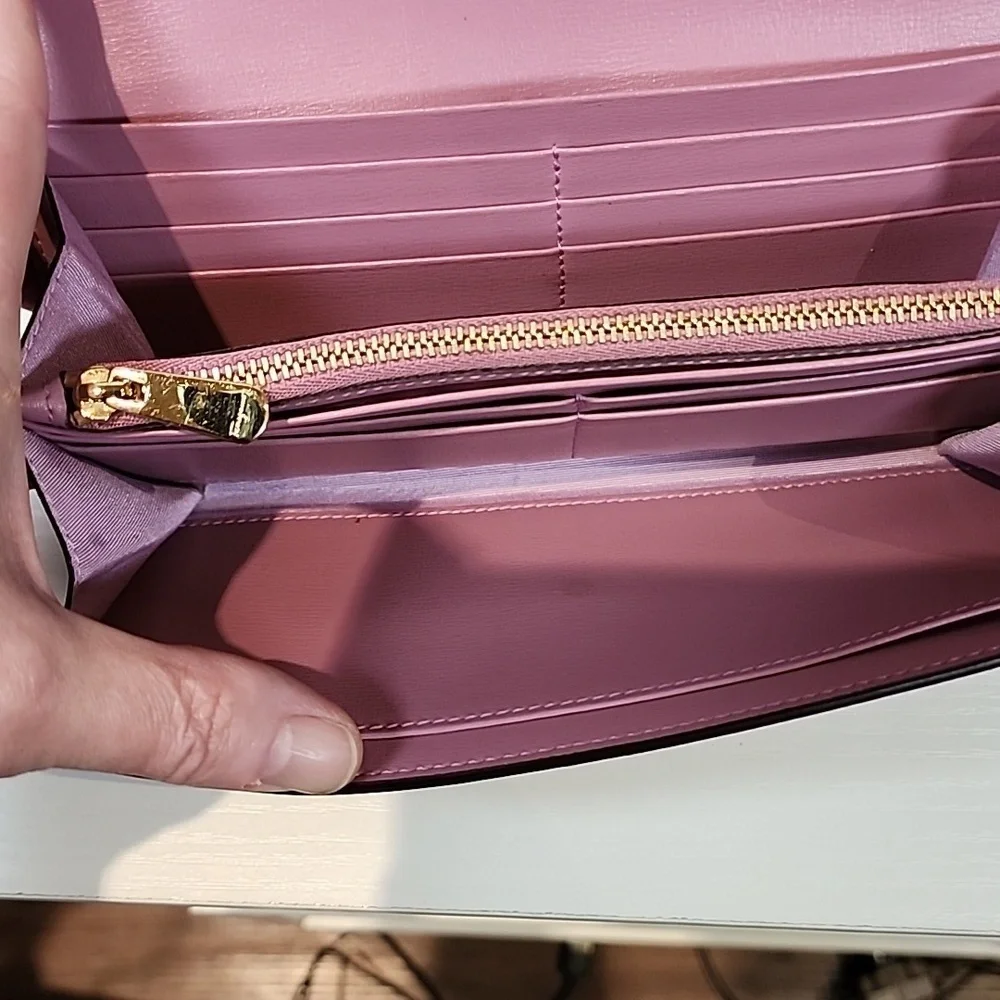 Salvatore Ferragamo Wallet With Box